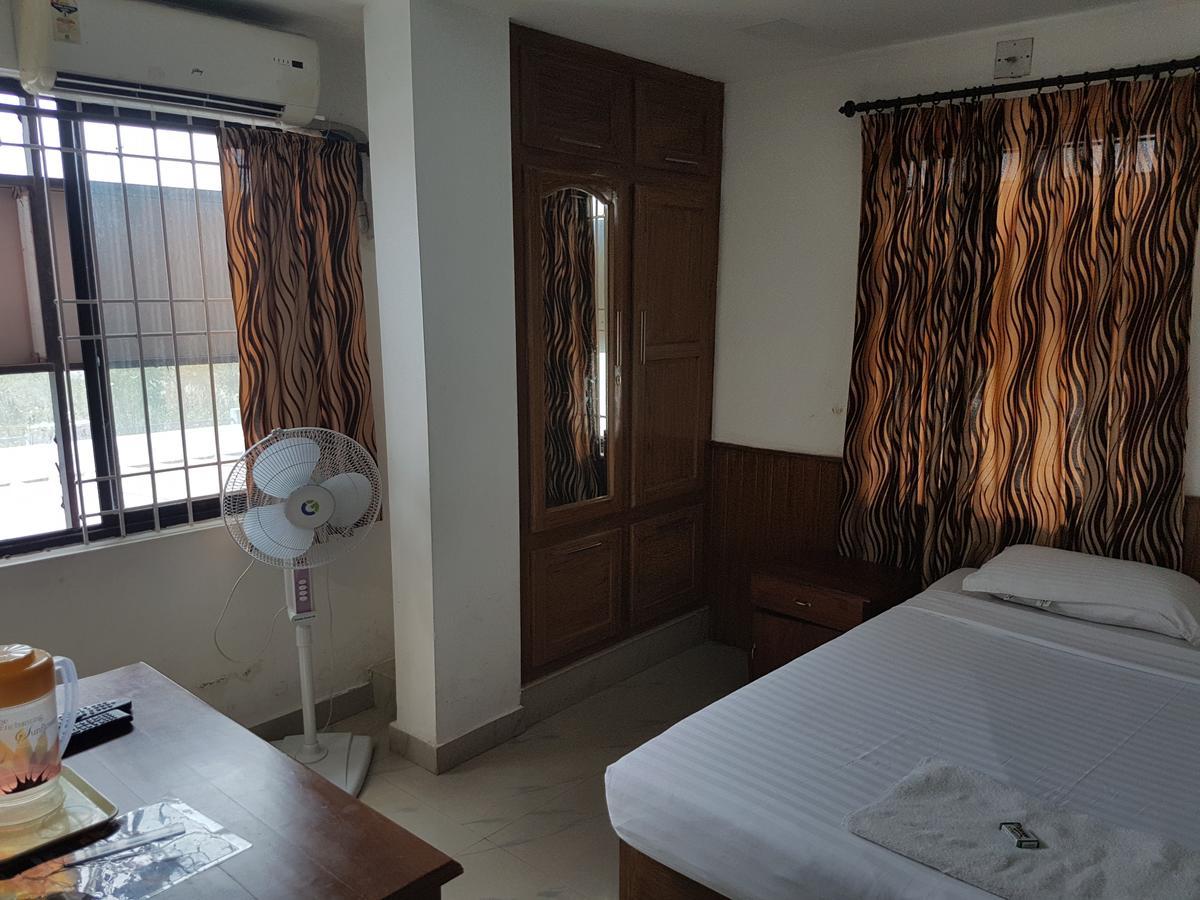 Princess Residency Hotel Nedumbassery Kültér fotó